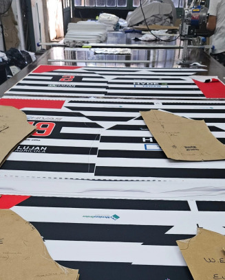 gallery/cortando sublimacion